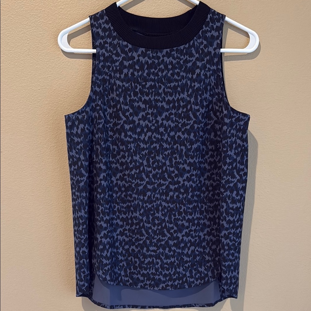Athleta- Patterned Women's Athletic Top